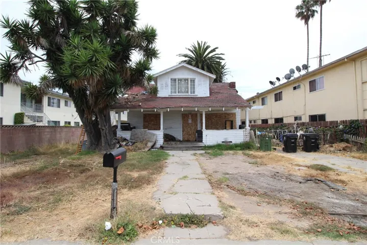 6018 Brynhurst Avenue, Los Angeles, California 90043