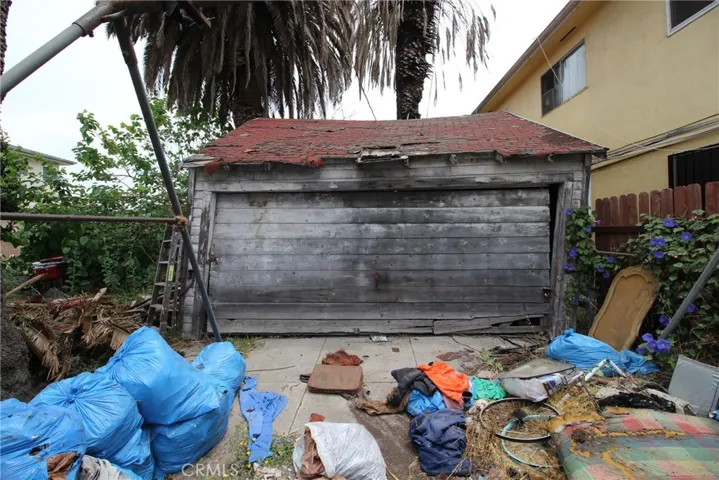 6018 Brynhurst Avenue, Los Angeles, California 90043