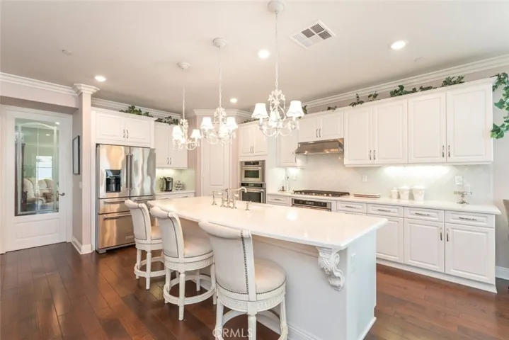 1672 Paseo Diamante, Hemet, California 92545