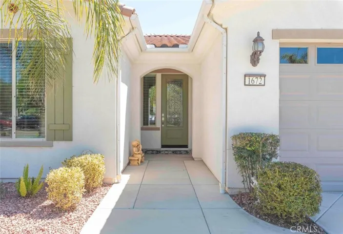 1672 Paseo Diamante, Hemet, California 92545