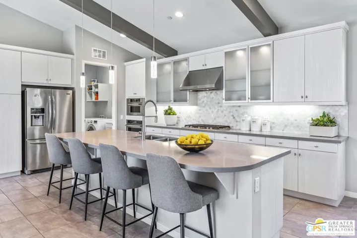 4400 Nouvel Court, Palm Springs, California 92262
