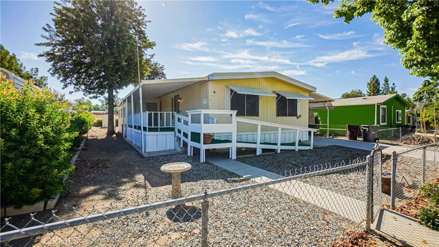 25138 Avenida Valencia, Homeland, California 92548