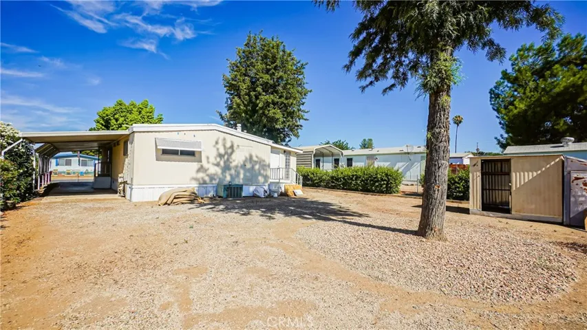 25138 Avenida Valencia, Homeland, California 92548