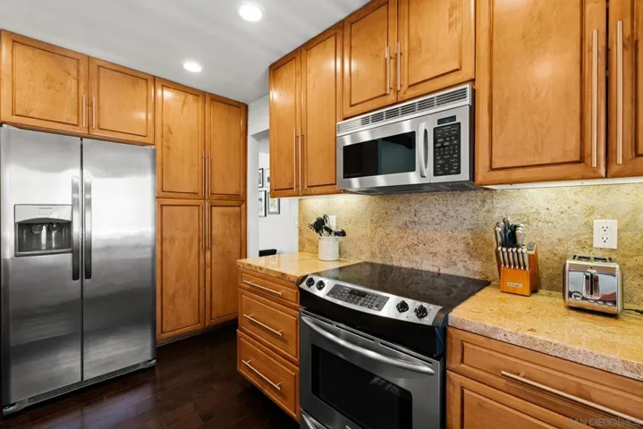 544 N Tercero Circle, Palm Springs, California 92262