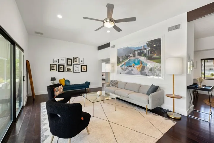 544 N Tercero Circle, Palm Springs, California 92262