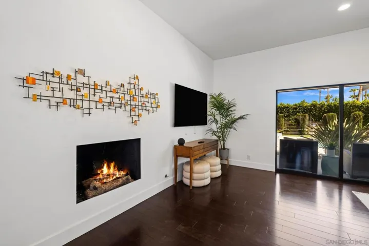544 N Tercero Circle, Palm Springs, California 92262