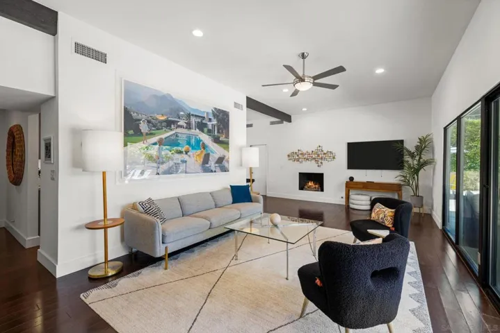 544 N Tercero Circle, Palm Springs, California 92262