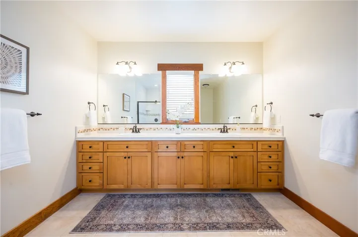 Bathroom 3- Upstairs