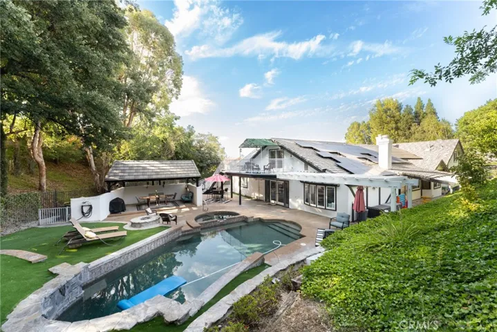 25013 Highspring Avenue, Newhall, California 91321