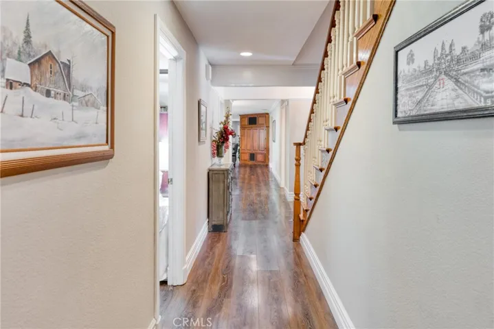 25013 Highspring Avenue, Newhall, California 91321