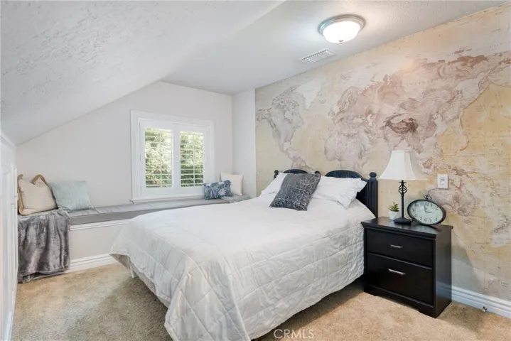25013 Highspring Avenue, Newhall, California 91321