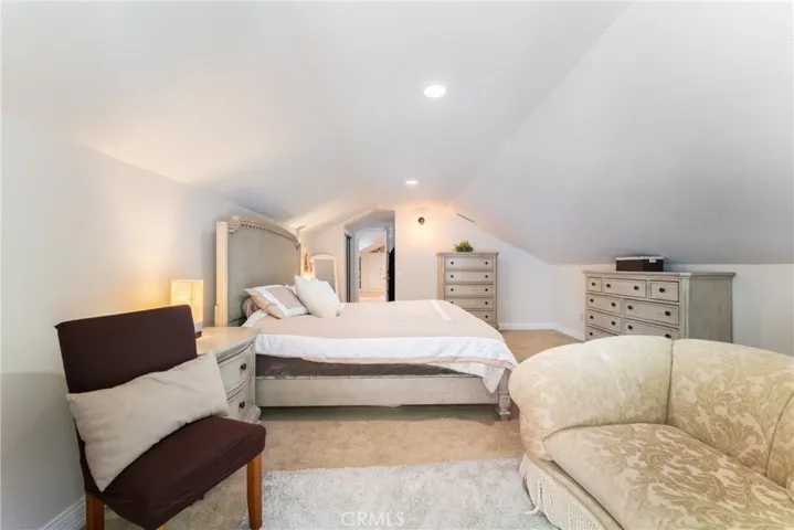 25013 Highspring Avenue, Newhall, California 91321