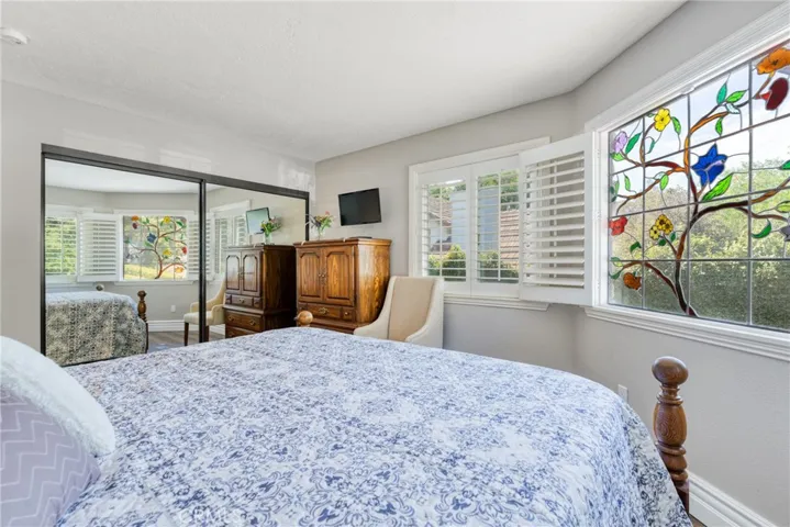 25013 Highspring Avenue, Newhall, California 91321