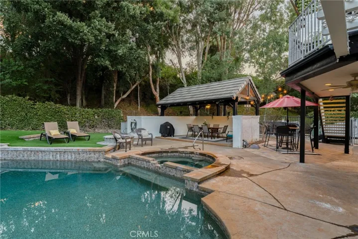 25013 Highspring Avenue, Newhall, California 91321