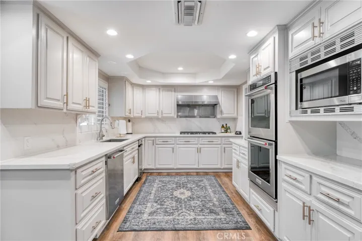 25013 Highspring Avenue, Newhall, California 91321