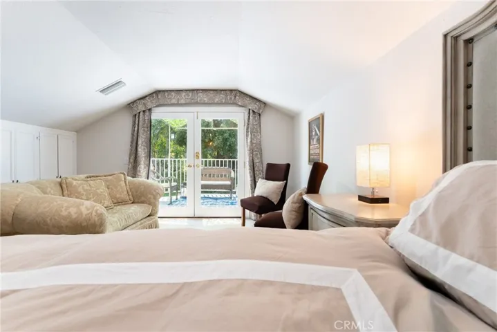 25013 Highspring Avenue, Newhall, California 91321