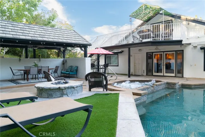 25013 Highspring Avenue, Newhall, California 91321