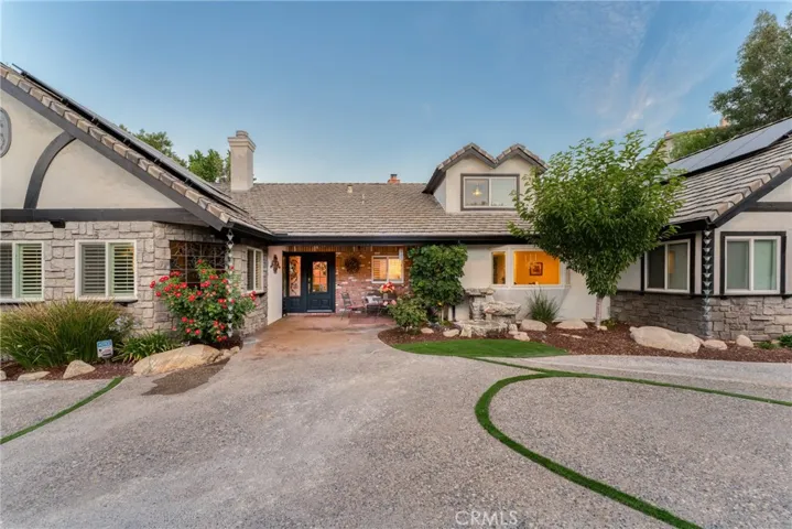 25013 Highspring Avenue, Newhall, California 91321