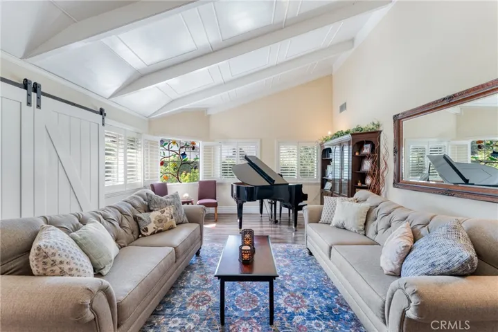 25013 Highspring Avenue, Newhall, California 91321