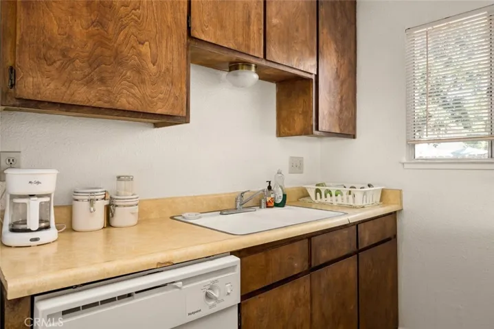 8 Lorayne Court, Chico, California 95926