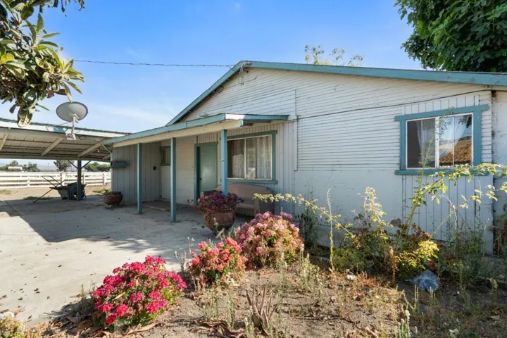 3665 Pacheco Pass Highway, Gilroy, California 95020