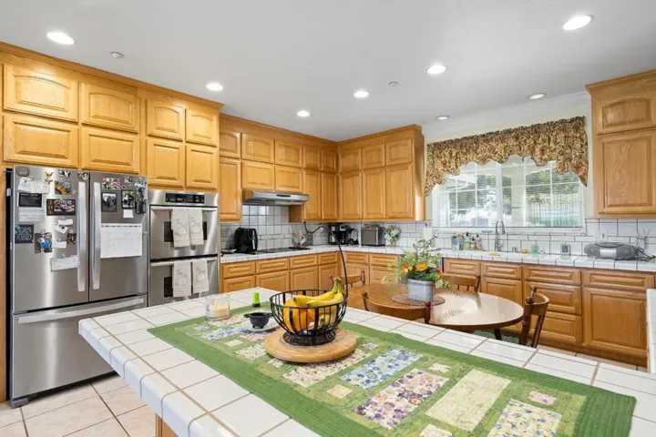 3665 Pacheco Pass Highway, Gilroy, California 95020