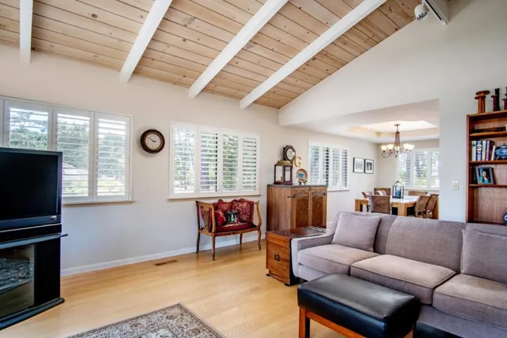 1 Stratford Place, Monterey, California 93940