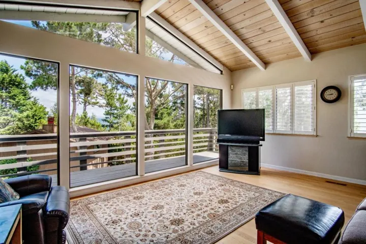 1 Stratford Place, Monterey, California 93940