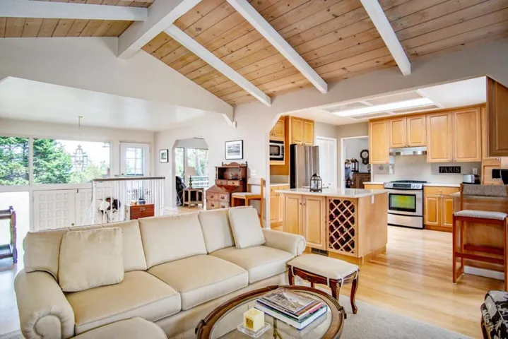 1 Stratford Place, Monterey, California 93940