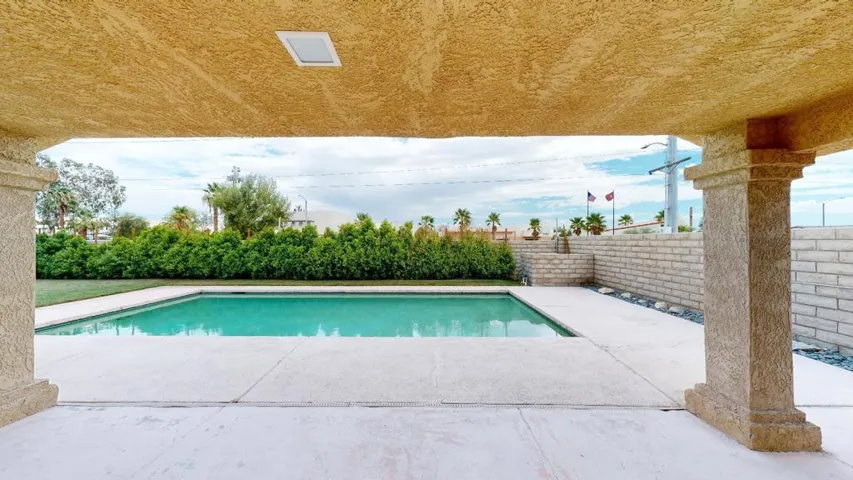 30370-Travis-Ave-Cathedral-City-CA-92234