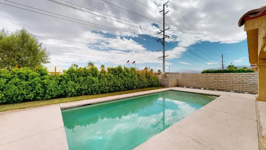30370-Travis-Ave-Cathedral-City-CA-92234