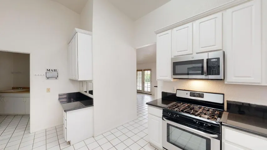 30370-Travis-Ave-Cathedral-City-CA-92234