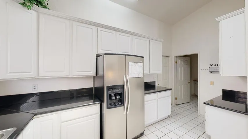 30370-Travis-Ave-Cathedral-City-CA-92234