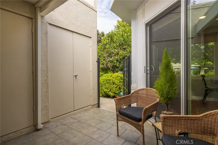 2155 Via Mariposa E Unit B, Laguna Woods, California 92653