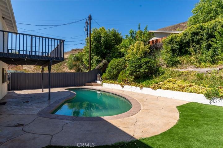1409 Los Amigos Avenue, Simi Valley, California 93065