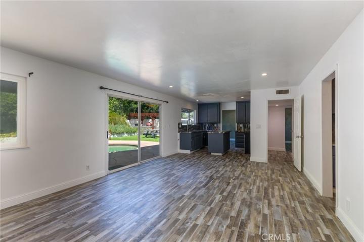 1409 Los Amigos Avenue, Simi Valley, California 93065
