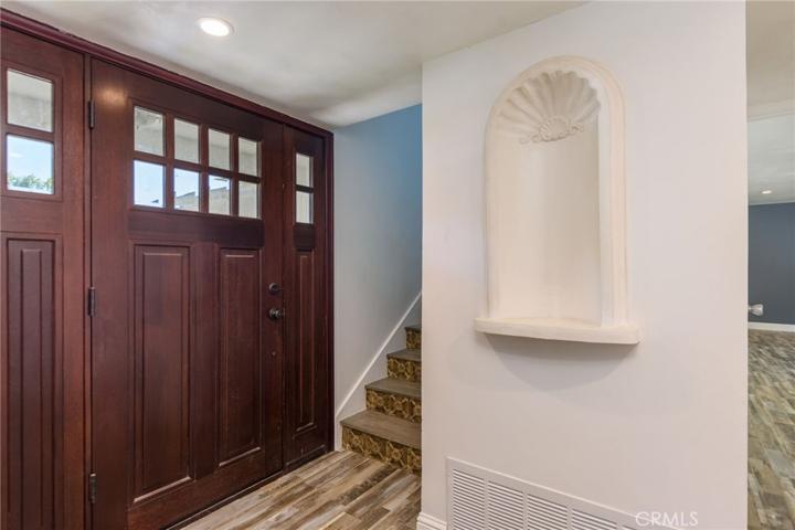 1409 Los Amigos Avenue, Simi Valley, California 93065