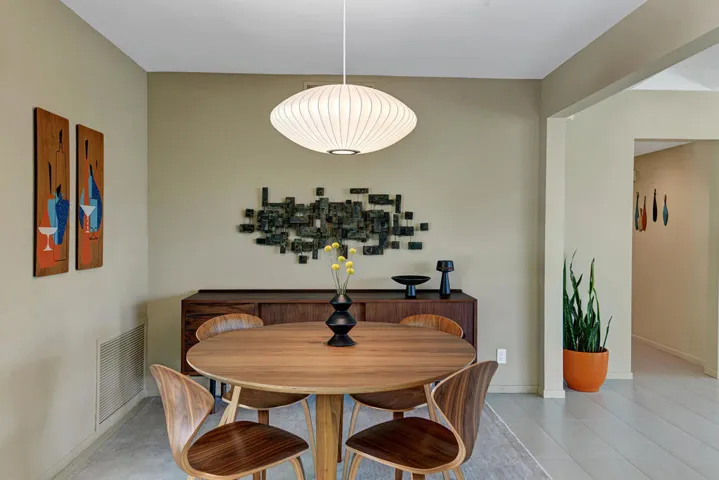 DINING STRAIGHT MLS