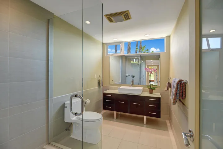 GUEST BATH PULLED BACK MLS