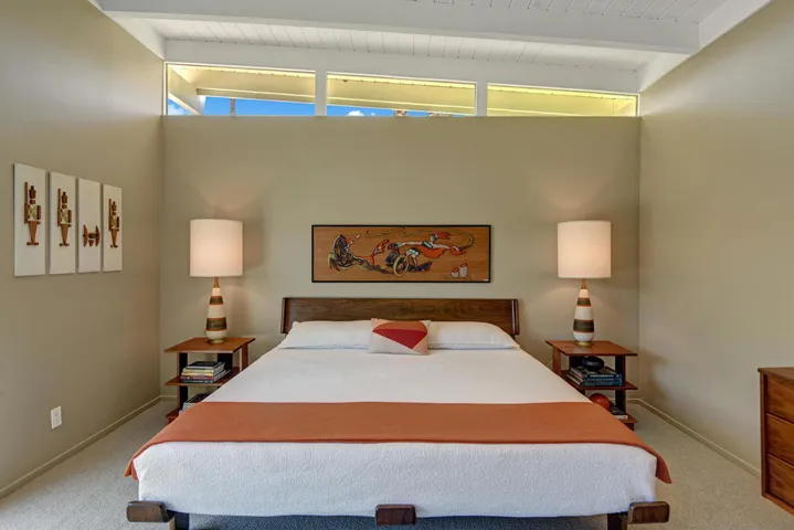 GUEST BEDROOM STRAIGHT ON MLS
