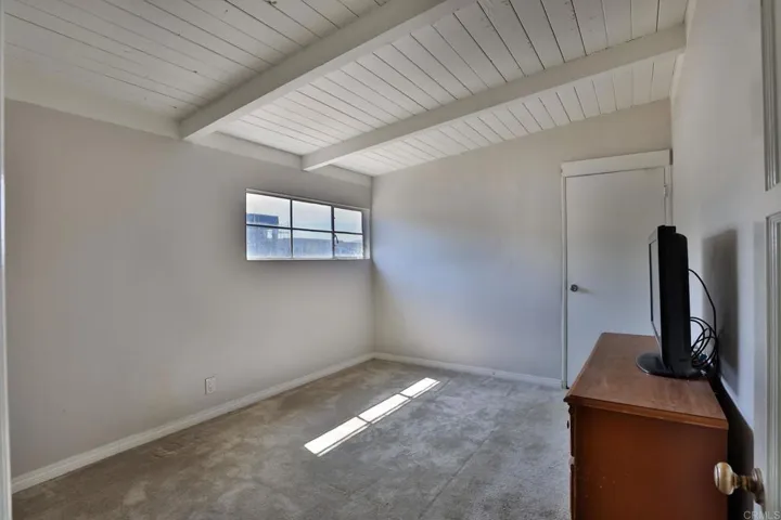 3862 Avocado Blvd, La Mesa, California 91941