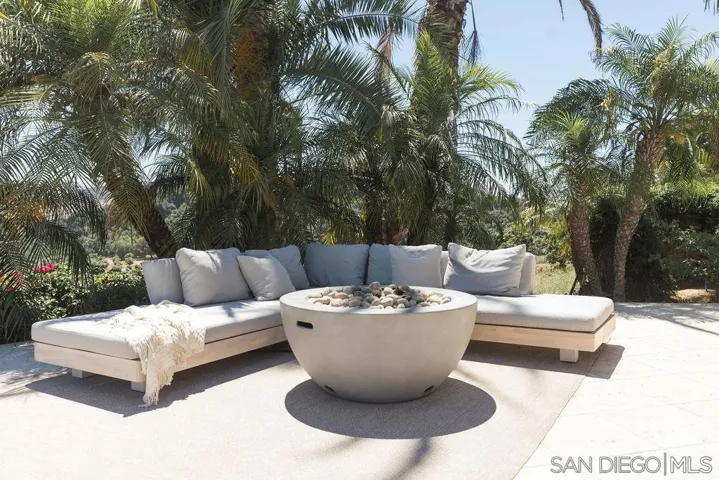 24385 Fuerte Rd., Temecula, California 92590
