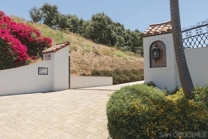 24385 Fuerte Rd., Temecula, California 92590