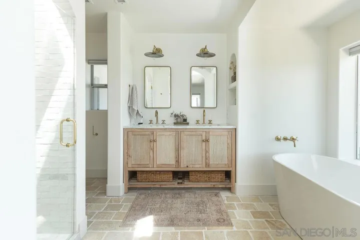 24385 Fuerte Rd., Temecula, California 92590