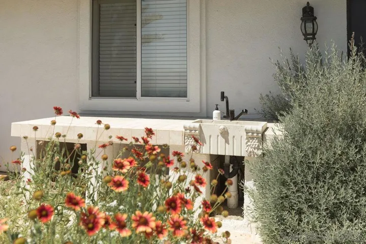 24385 Fuerte Rd., Temecula, California 92590