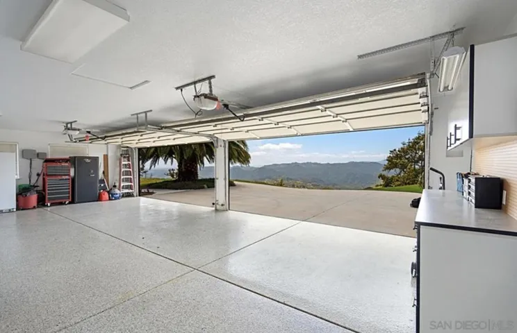 24385 Fuerte Rd., Temecula, California 92590