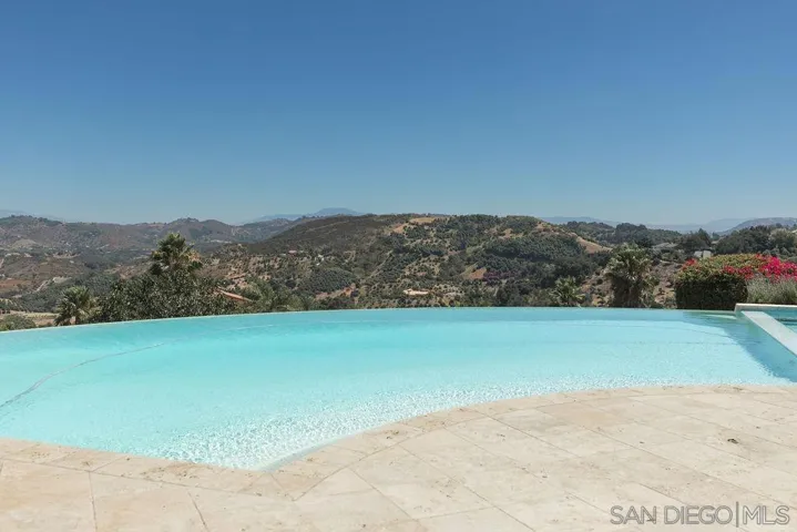 24385 Fuerte Rd., Temecula, California 92590