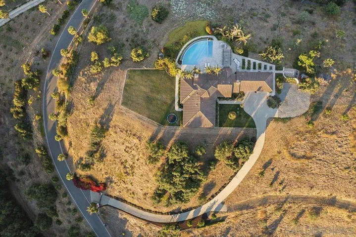 24385 Fuerte Rd., Temecula, California 92590