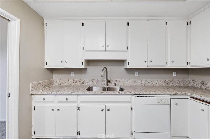 26063 Verde Grande Court, Menifee, California 92586