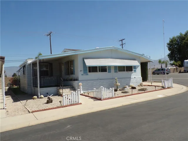 626 N Dearborn Street Unit 209, Redlands, California 92374